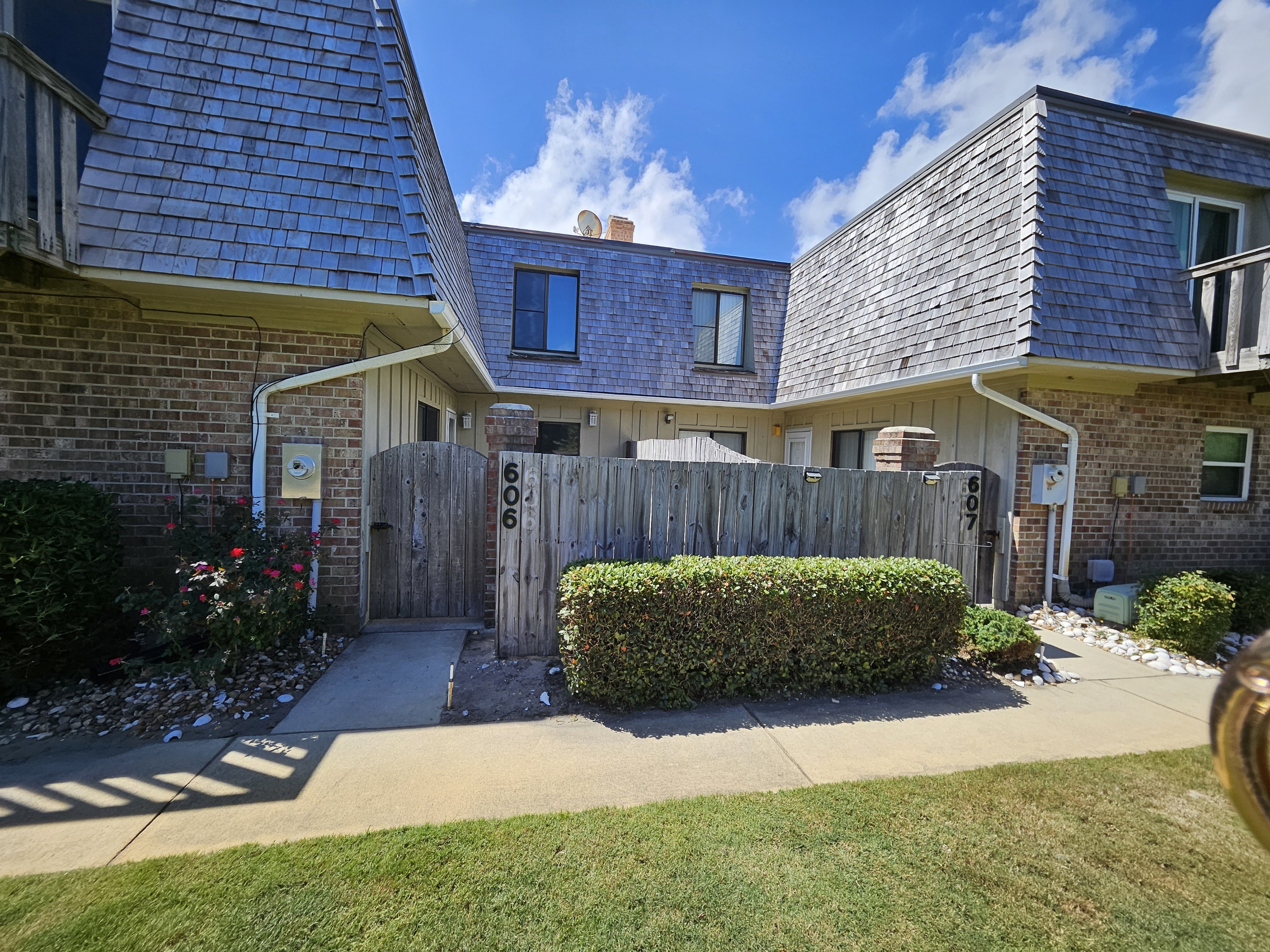 606 Angler Way - 606
